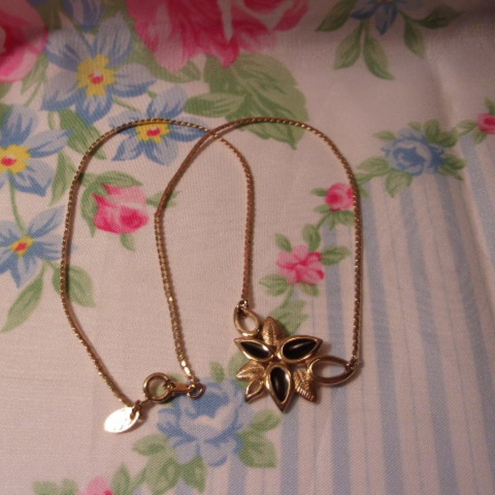 Citation Gold Tone Floral Choker Necklace 16" Long Vintage